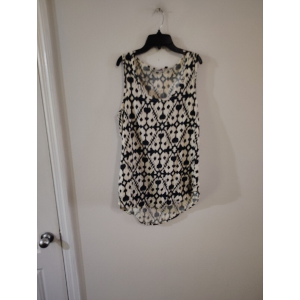 KAVU Womens Geometric Ikat Print Sleeveless Open Back Tank Top Cream Black M